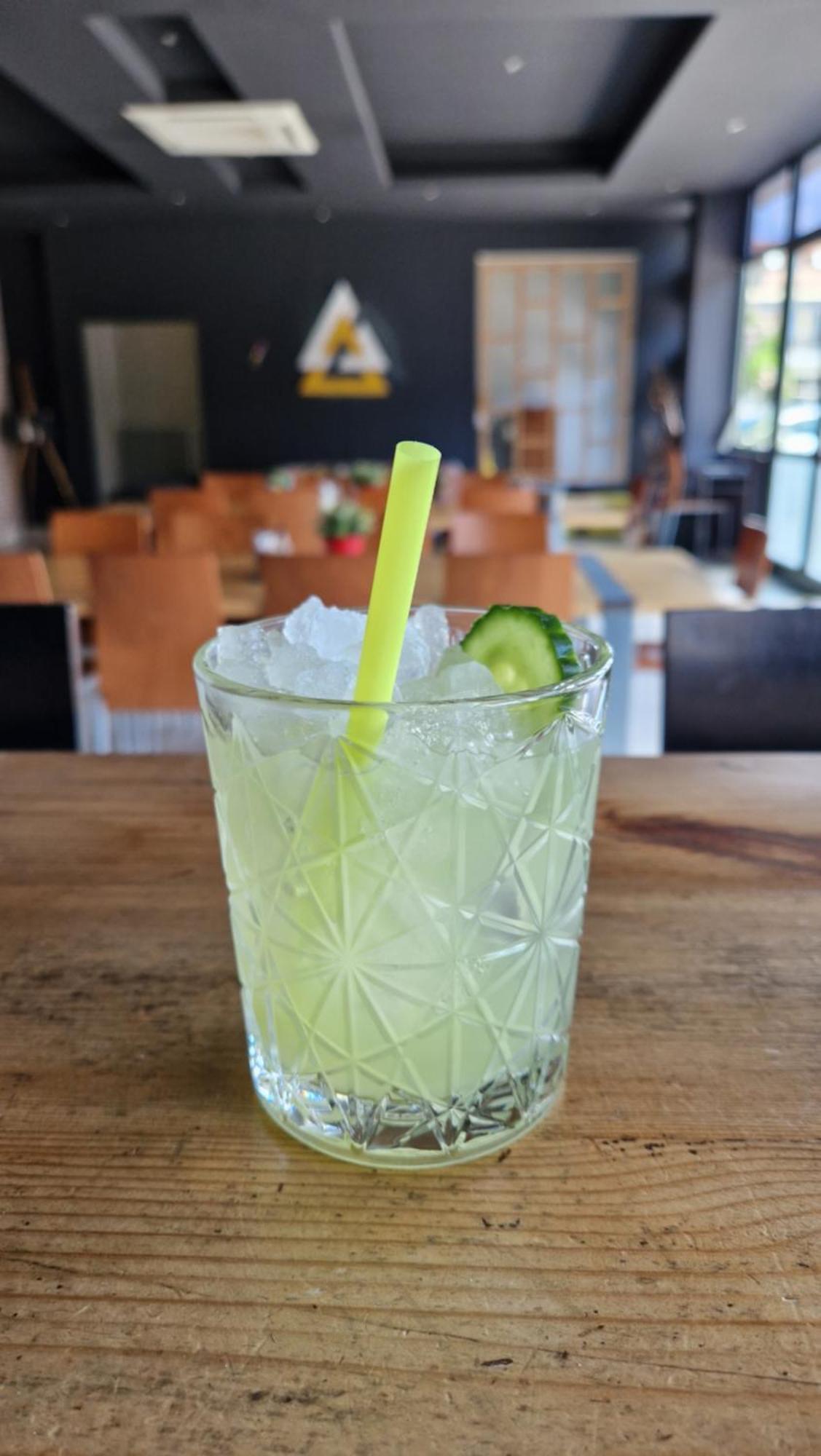 Leonidaion Guesthouse أولمبيا المظهر الخارجي الصورة A glass of cucumber juice