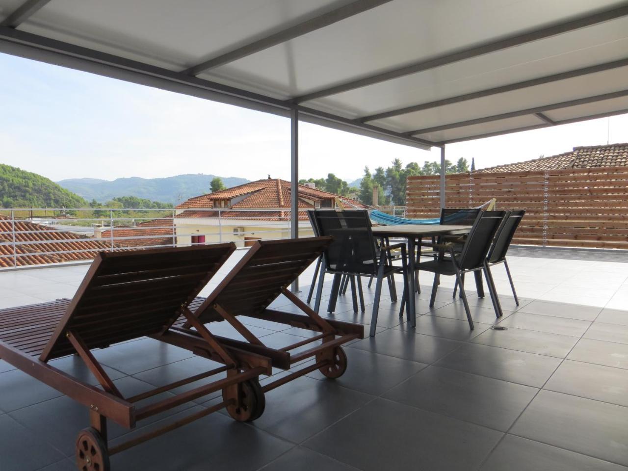 Leonidaion Guesthouse أولمبيا المظهر الخارجي الصورة Rooftop terrace